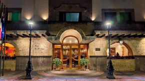 Гостиница Hotel de Mendoza  Гвадалахара